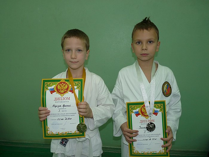 100